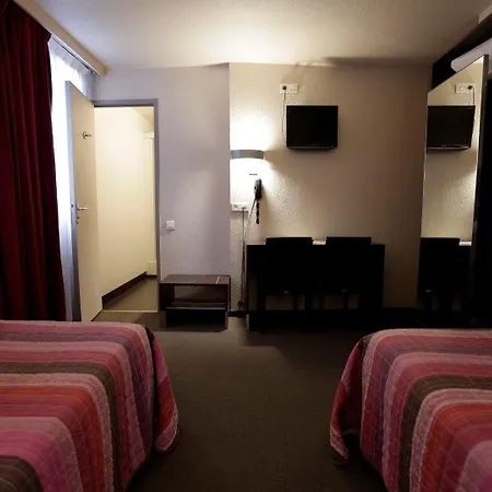 Au Petit Caporal Hotel Maisons-Alfort