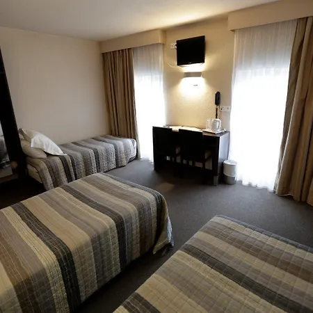 Au Petit Caporal Hotel Maisons-Alfort