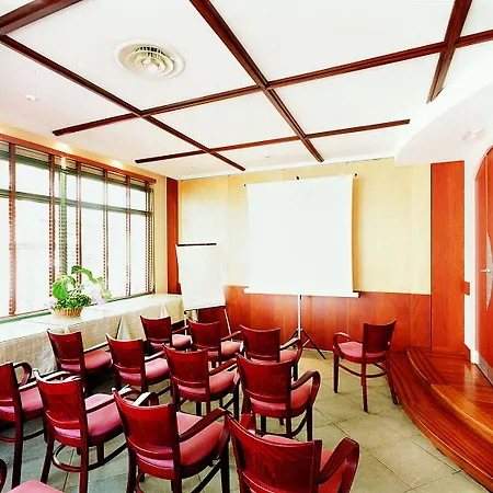 Hotel Au Petit Caporal 3*