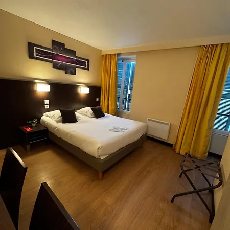 Au Petit Caporal 3* Maisons-Alfort
