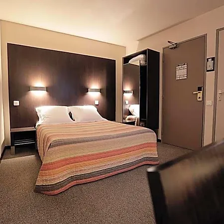 Hotel Au Petit Caporal 3*