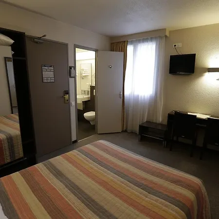 Au Petit Caporal 3* Maisons-Alfort