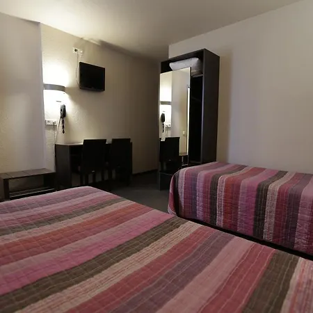 Hotell Au Petit Caporal