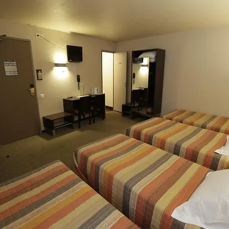 Au Petit Caporal 3*