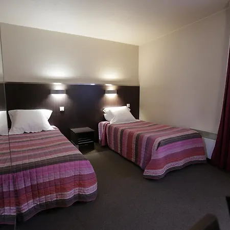 Hotell Au Petit Caporal 3*