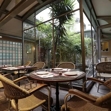 Hotell Au Petit Caporal Maisons-Alfort