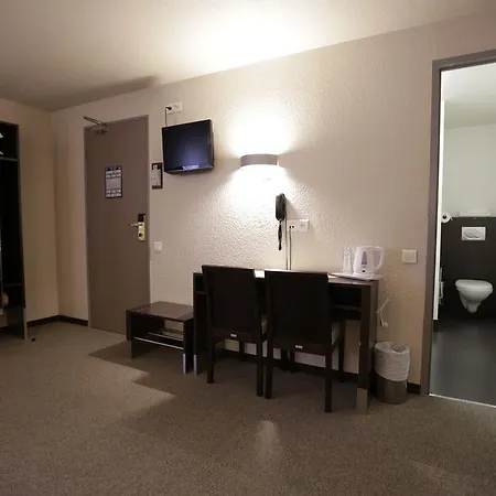 Au Petit Caporal Hotell Maisons-Alfort